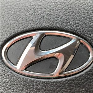 Meet your Posher, Nora